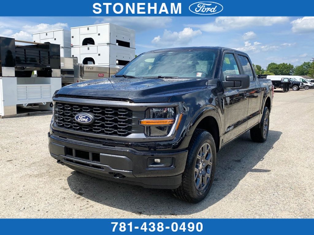 Agate Black Metallic 2026 Ford F-150 Pickup Truck Four-Wheel Drive Automatic
