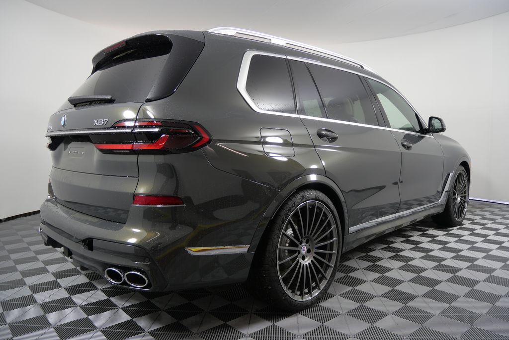 2025 BMW X7 Alpina XB7 3