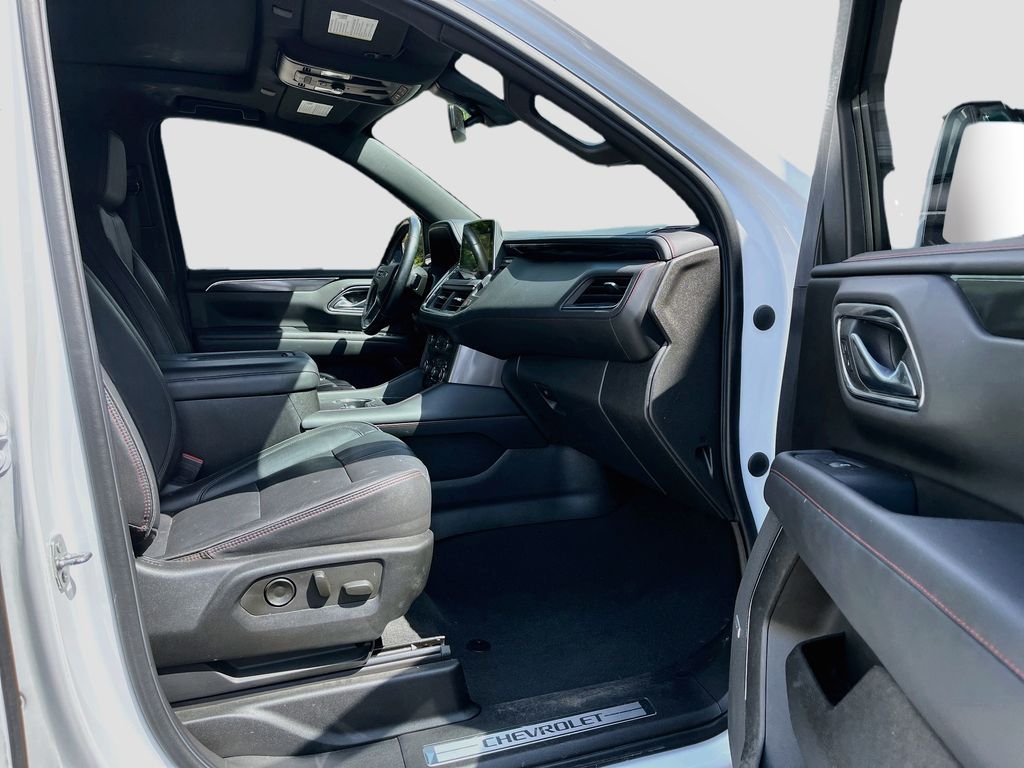 Used 2021 White Chevrolet RST image 32