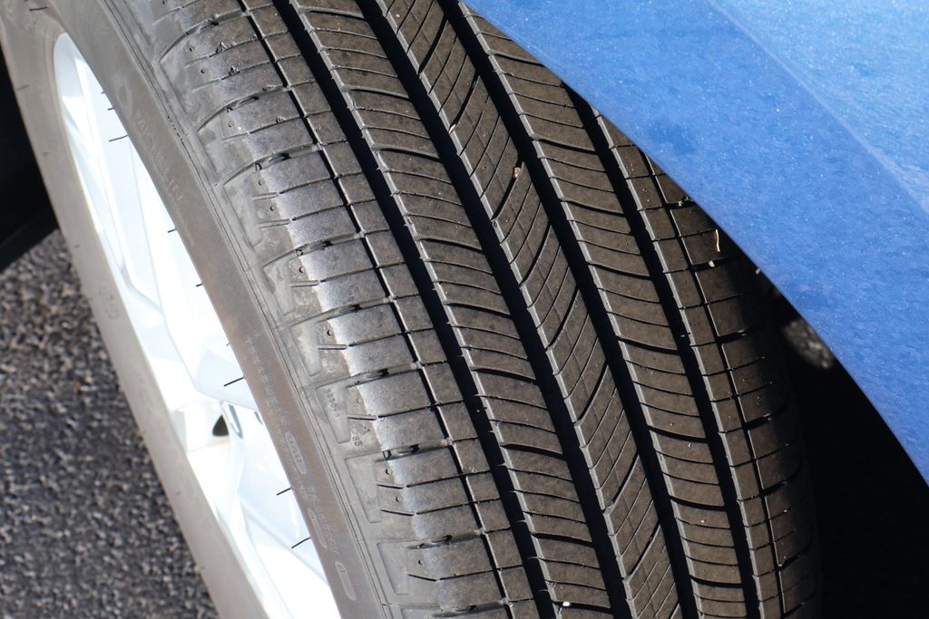 Thumbnail: 2024 Chevrolet Equinox - 12