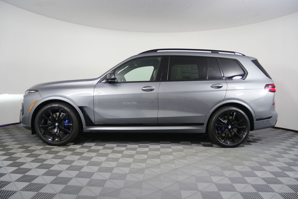Thumbnail: 2026 BMW X7 - 6