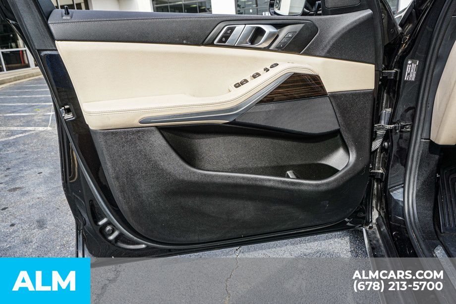 Used 2021 Black BMW sDrive40i image 50