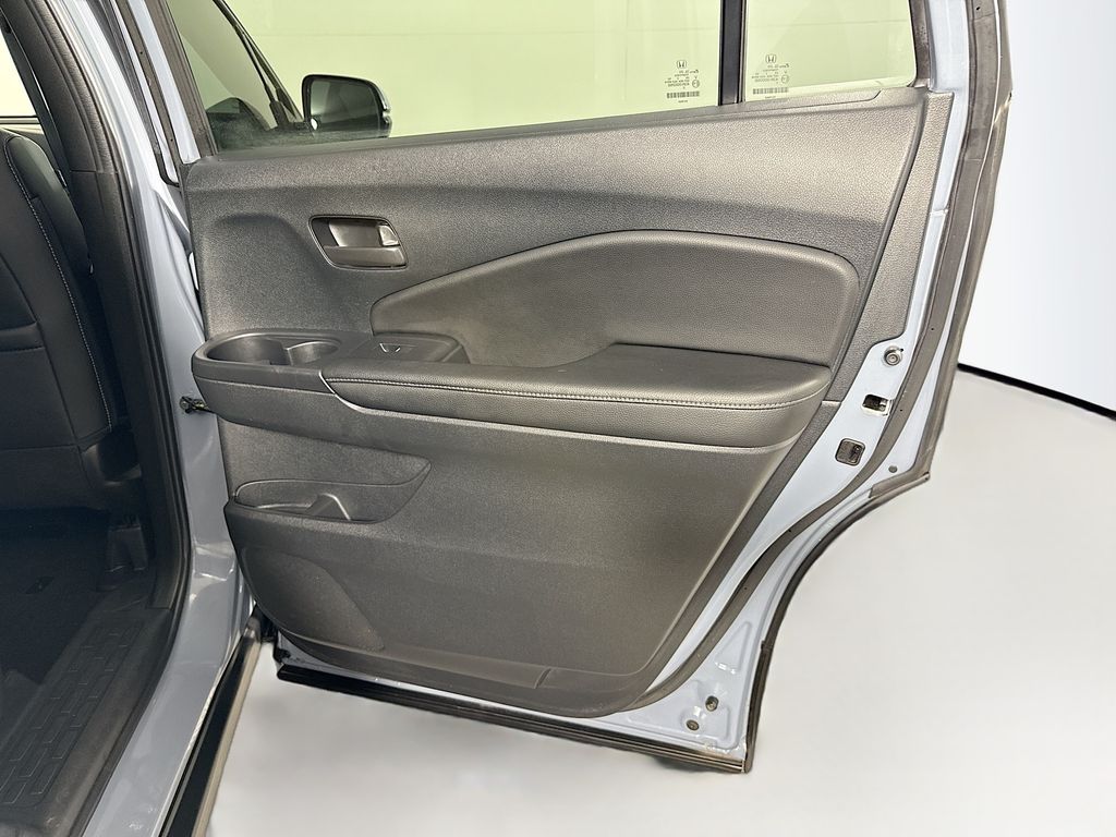 Thumbnail: 2023 Honda Passport - 27