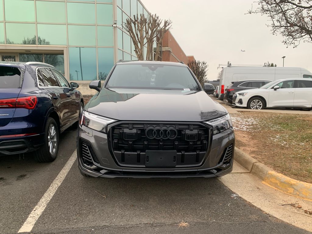Thumbnail: 2026 Audi Q7 - 2