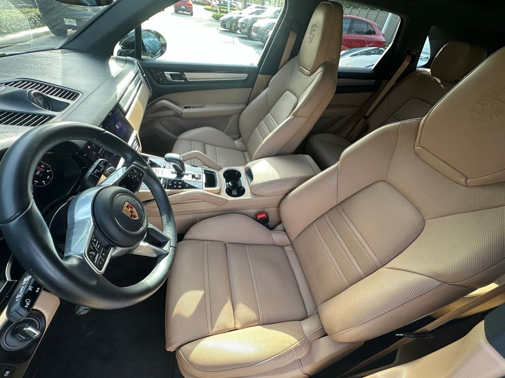 Thumbnail: 2023 Porsche Cayenne - 5