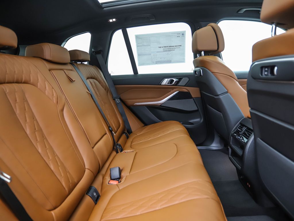 Thumbnail: 2026 BMW X5 - 26