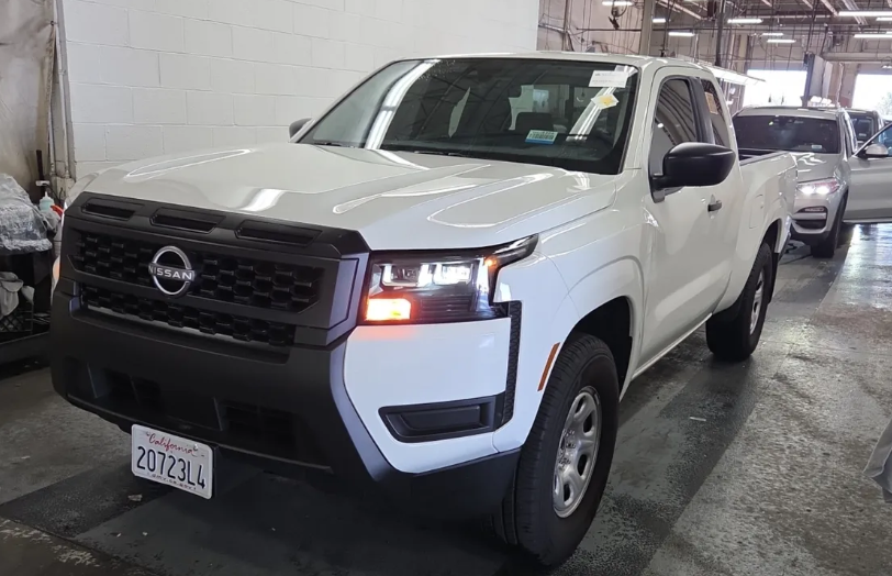 Glacier White 2026 Nissan Frontier Pickup Truck 4X2 9-Speed Automatic Overdrive