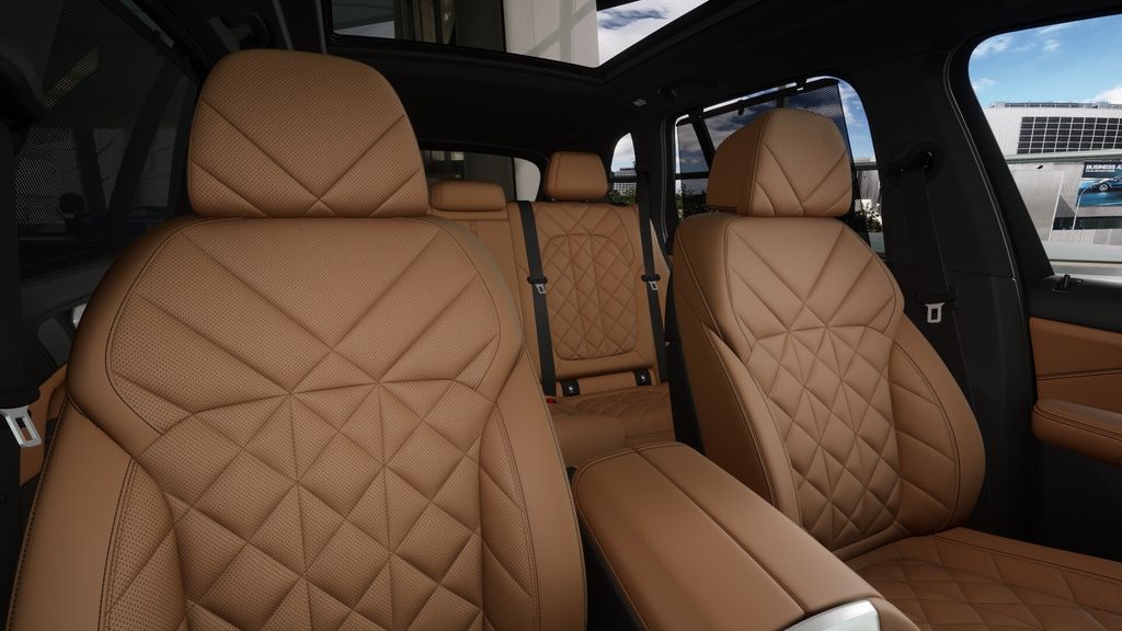 Thumbnail: 2026 BMW X5 - 11