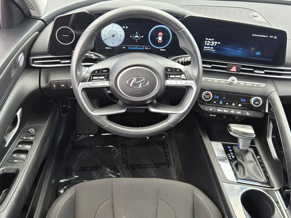 2023 Hyundai Elantra - $18,499