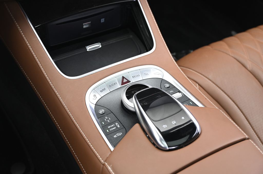 Thumbnail: 2016 Mercedes-Benz S-Class - 30