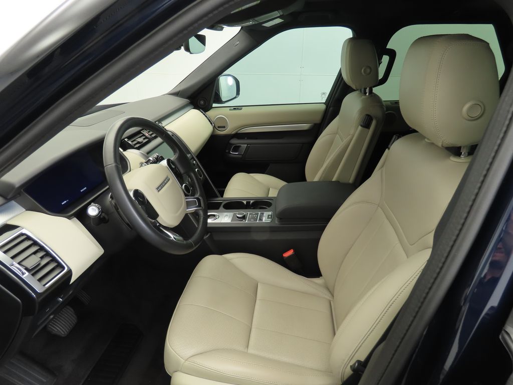 2020 Land Rover Discovery Landmark Edition 20