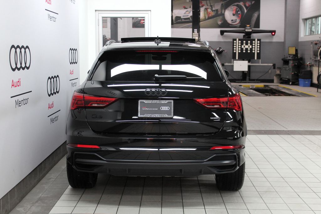 Thumbnail: 2022 Audi Q3 - 5