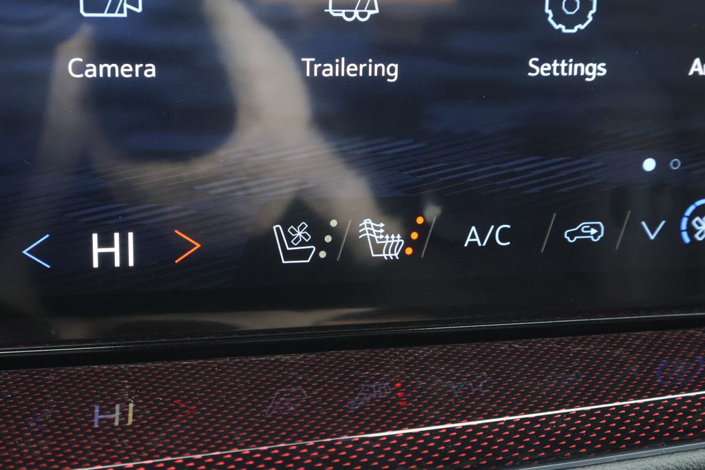 Thumbnail: 2026 Chevrolet Traverse - 29