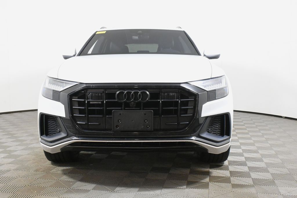 Thumbnail: 2021 Audi Q8 - 10
