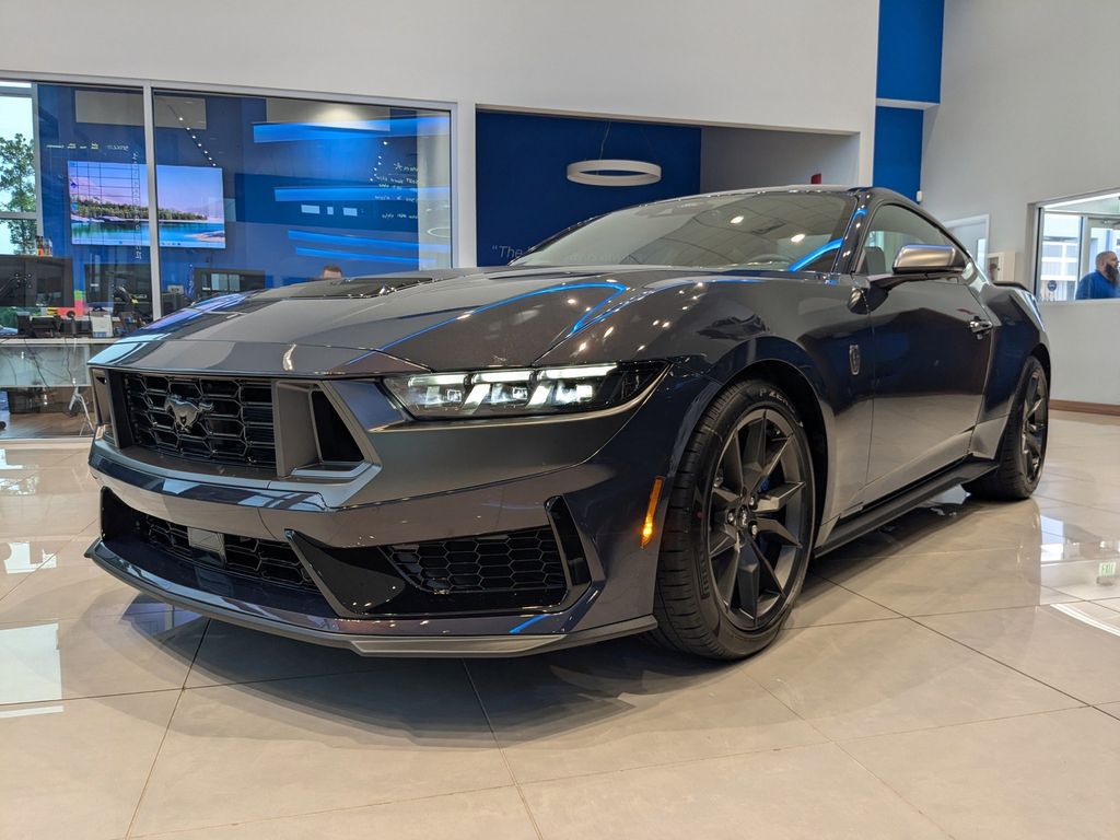 2025 Ford Mustang Dark Horse