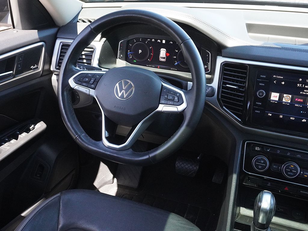 Used 2021 Black Volkswagen 2.0T SEL Premium image 30
