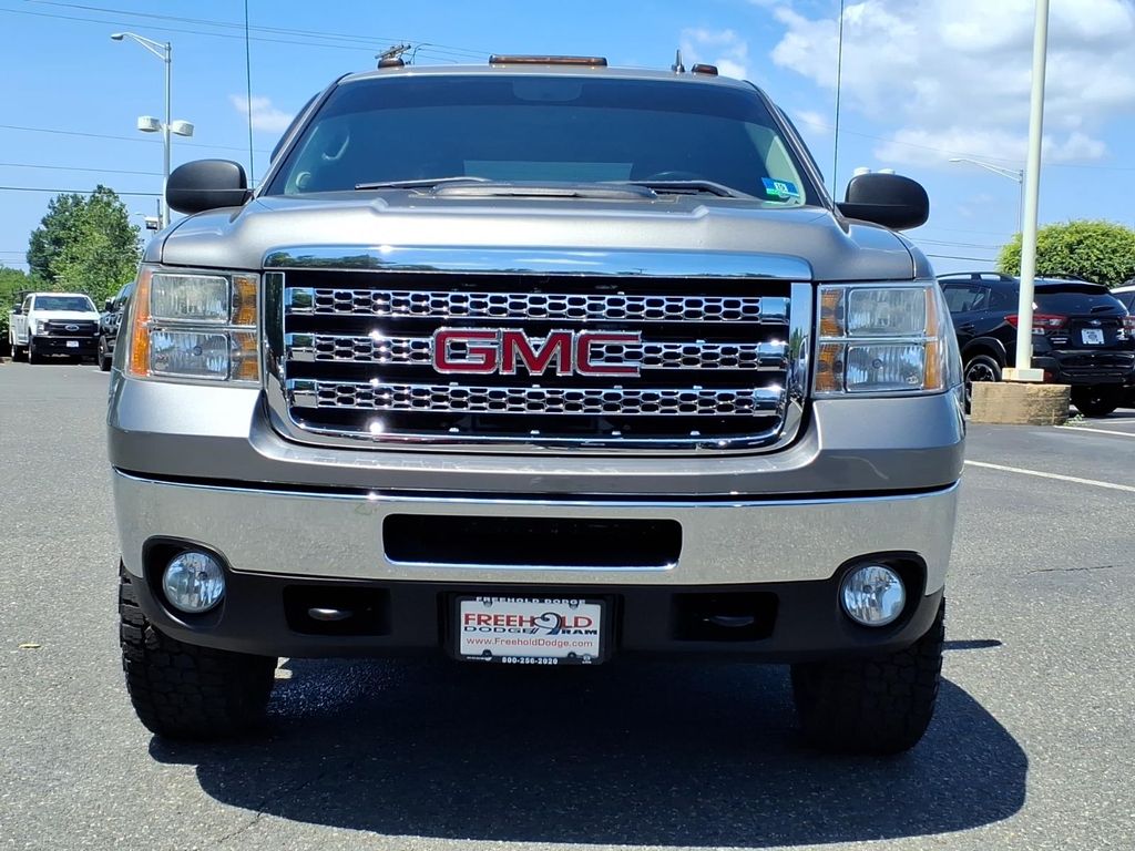 used 2013 GMC Sierra 2500HD car, priced at $19,900