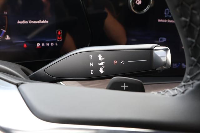 Thumbnail: 2025 Chevrolet Suburban - 24