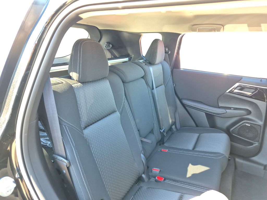 2026 Mitsubishi Outlander ES Black at North Houston Mitsubishi