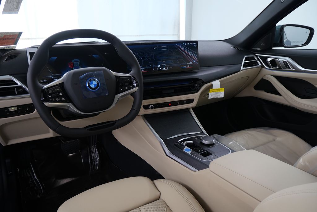 2025 BMW i4 eDrive40 19