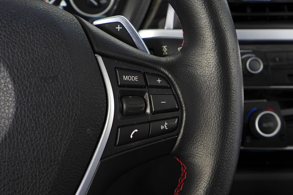 Thumbnail: 2016 BMW 3 Series - 29