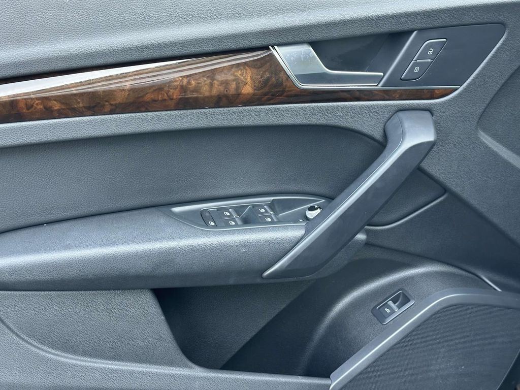 2018 Audi Q5 Premium 12