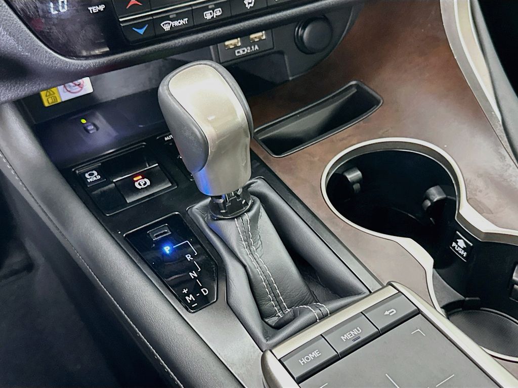 Thumbnail: 2021 Lexus RX - 16