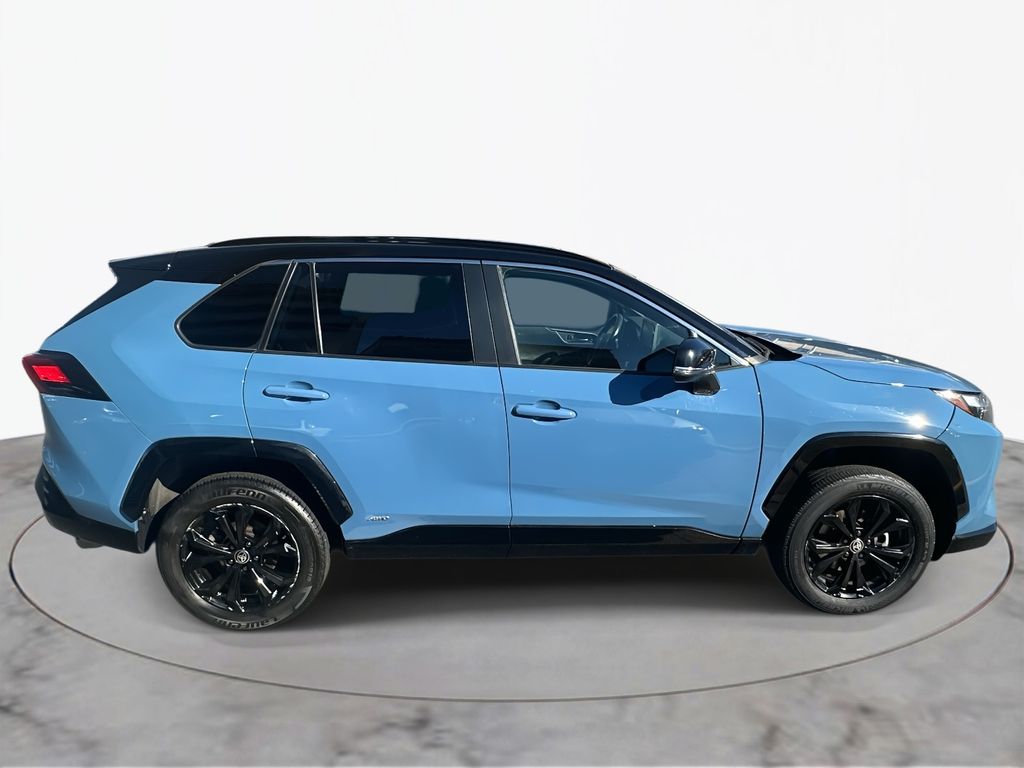 Thumbnail: 2022 Toyota RAV4 - 7