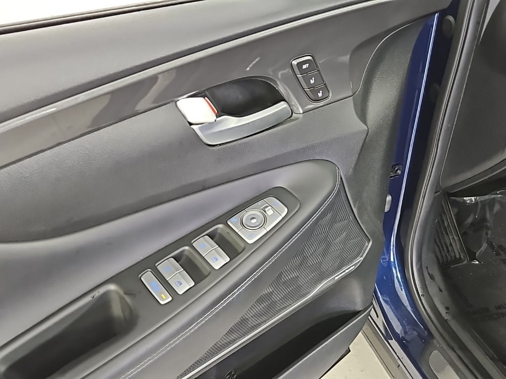 Thumbnail: 2022 Hyundai Santa Fe - 12