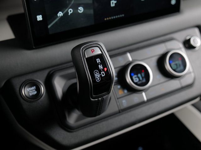 Used 2025 Blue Land Rover S image 15