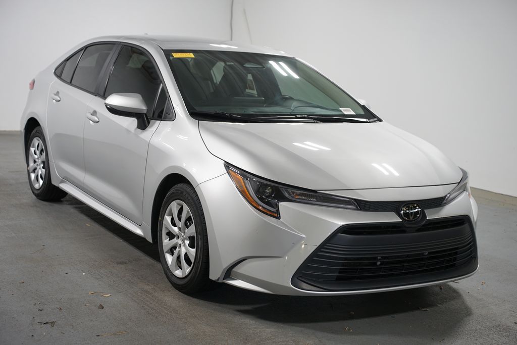 Thumbnail: 2024 Toyota Corolla - 3