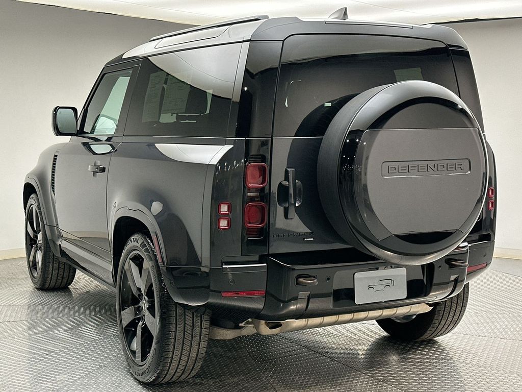 Thumbnail: 2023 Land Rover Defender - 11