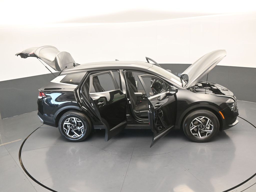 Used 2024 Fusion Black Kia LX image 65