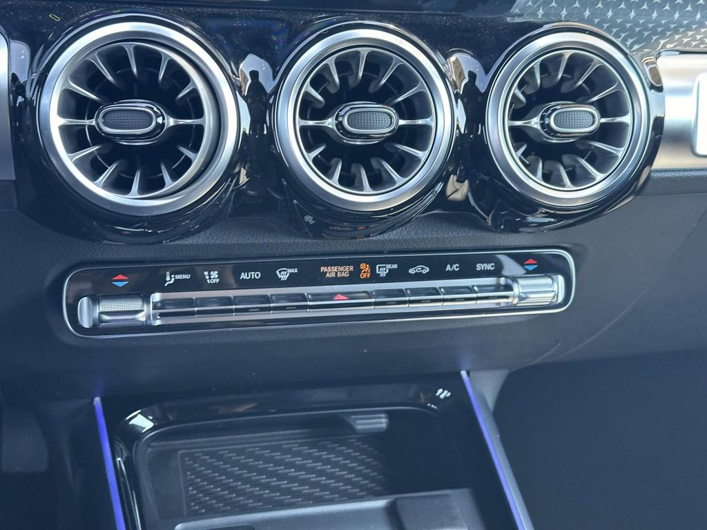 2024 Mercedes-Benz GLB 250 20