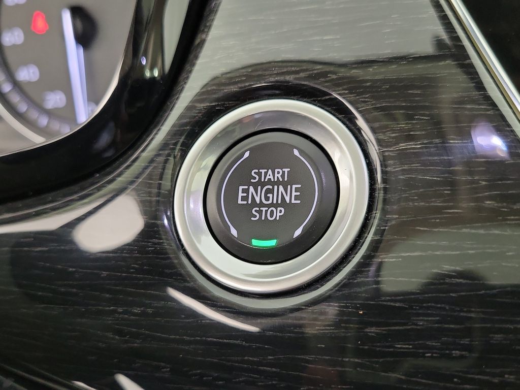 2021 Cadillac XT6 Premium Luxury Gray at Tom Peacock Cadillac