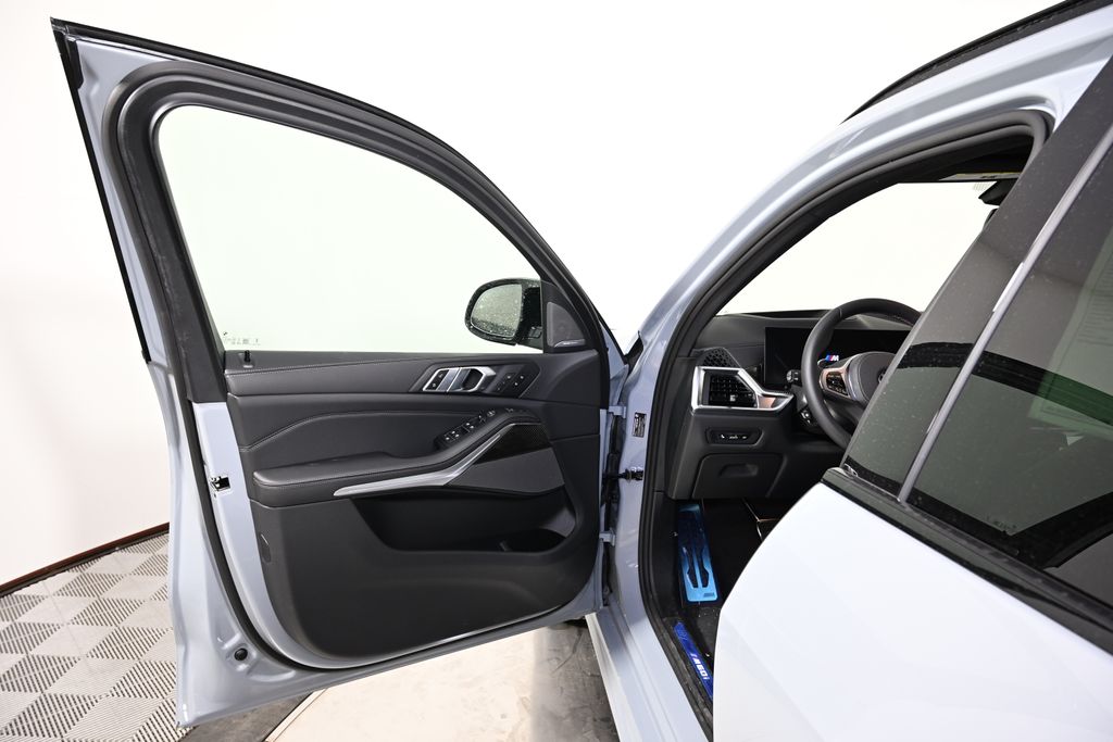 Thumbnail: 2026 BMW X5 - 22