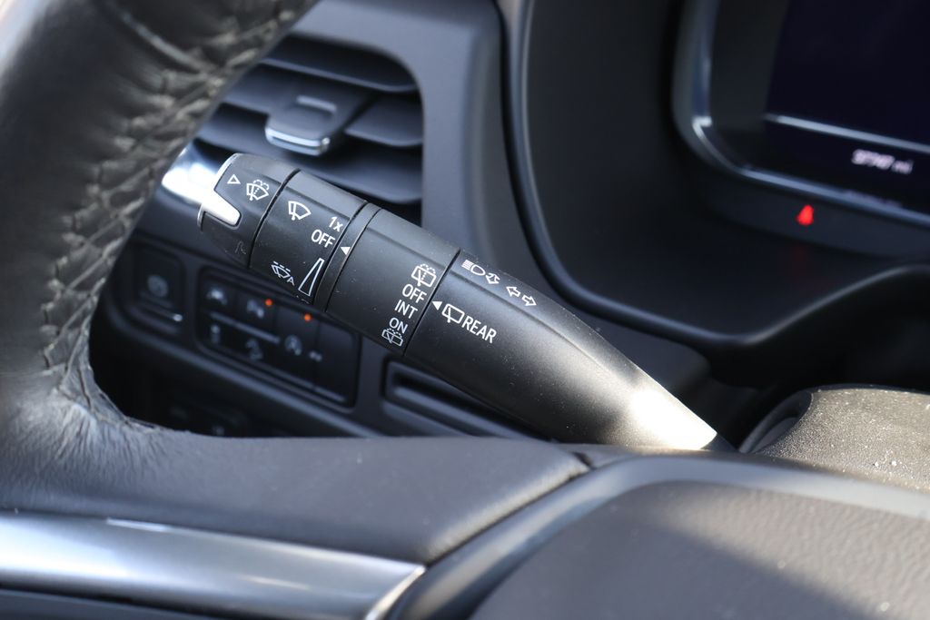 Thumbnail: 2023 Chevrolet Tahoe - 25