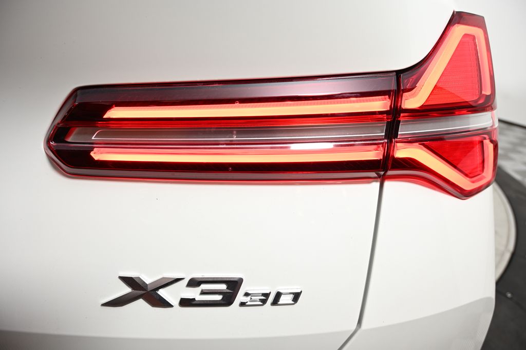 Thumbnail: 2025 BMW X3 - 11