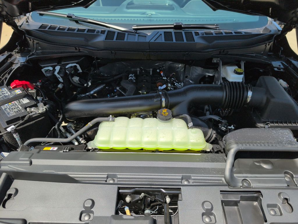 New 2026 Gray Ford Lariat image 33