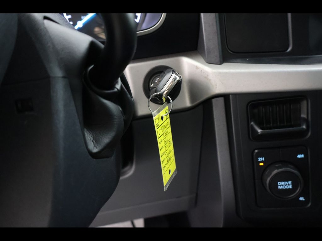 2022 Ford F-150 XLT - Photo 28