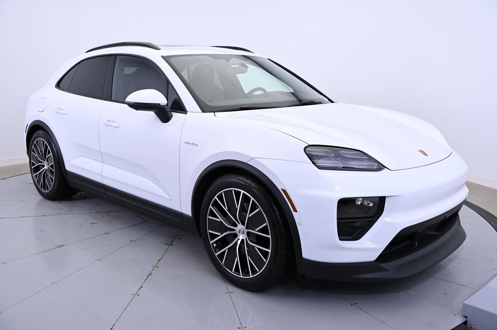 Thumbnail: 2025 Porsche Macan - 7