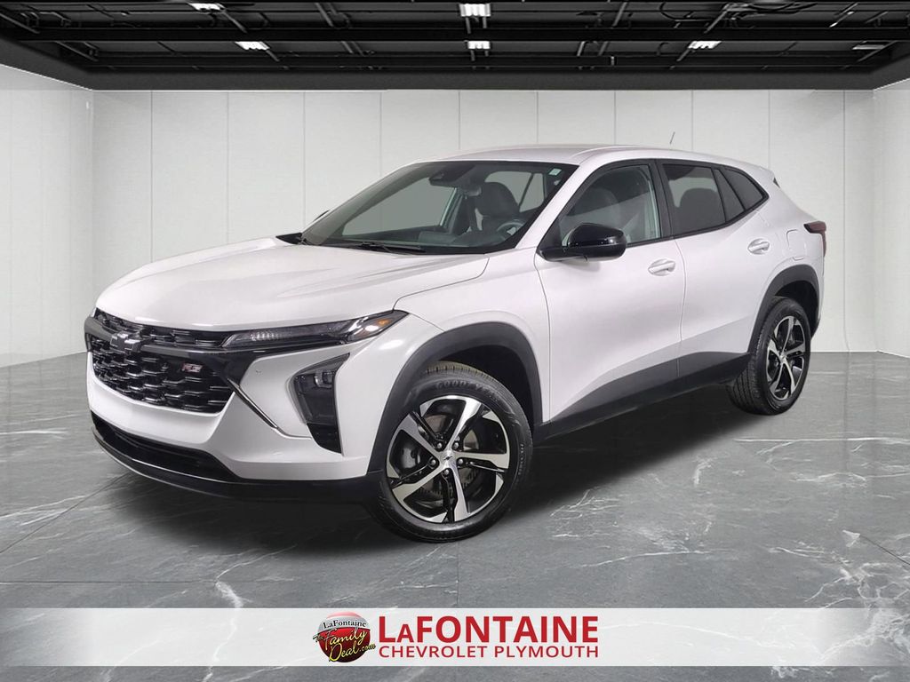 2024 Chevrolet Trax RS with 1RS FWD