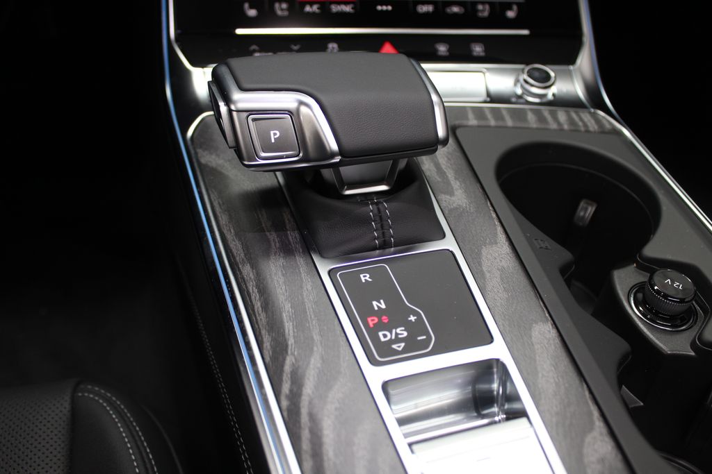 Thumbnail: 2025 Audi A6 - 18