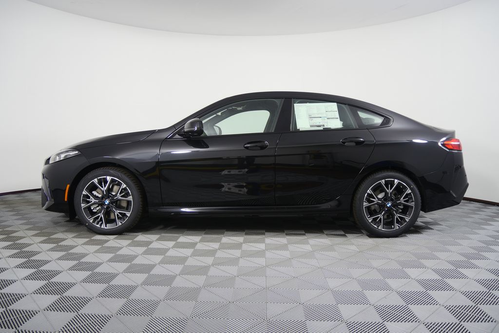 Thumbnail: 2026 BMW 2 Series - 6