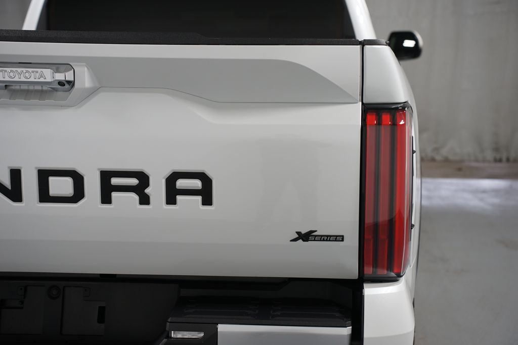 Thumbnail: 2024 Toyota Tundra - 10