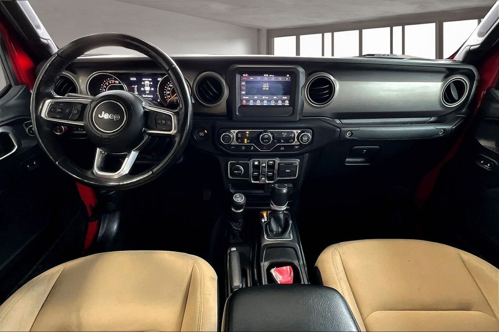 Used 2020 Red Jeep Sport image 17