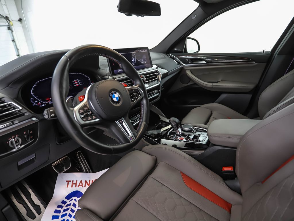 Thumbnail: 2024 BMW X4 - 10