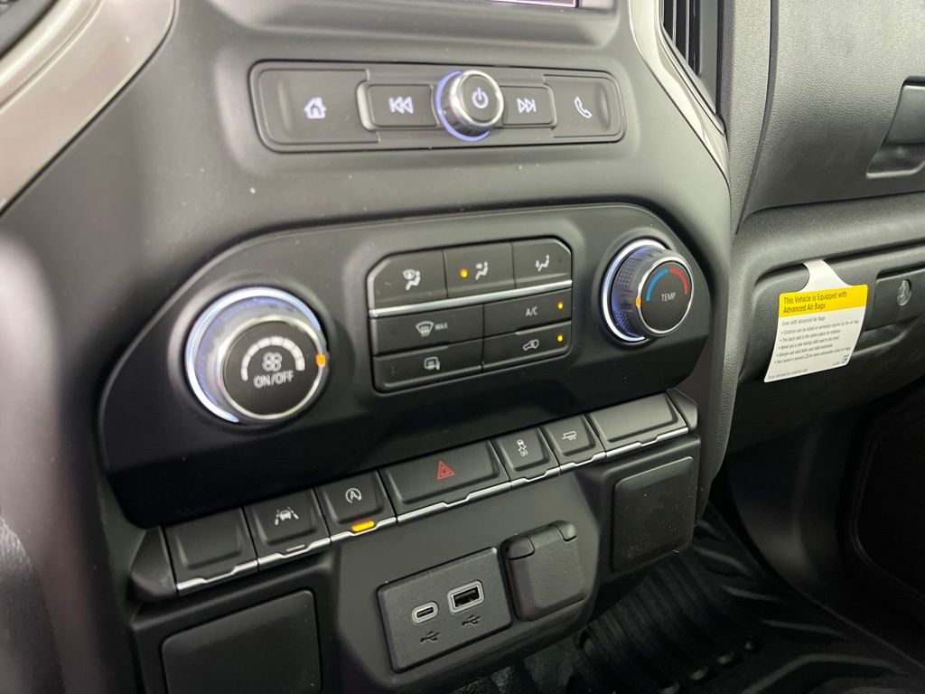 Thumbnail: 2026 Chevrolet Silverado 1500 - 23