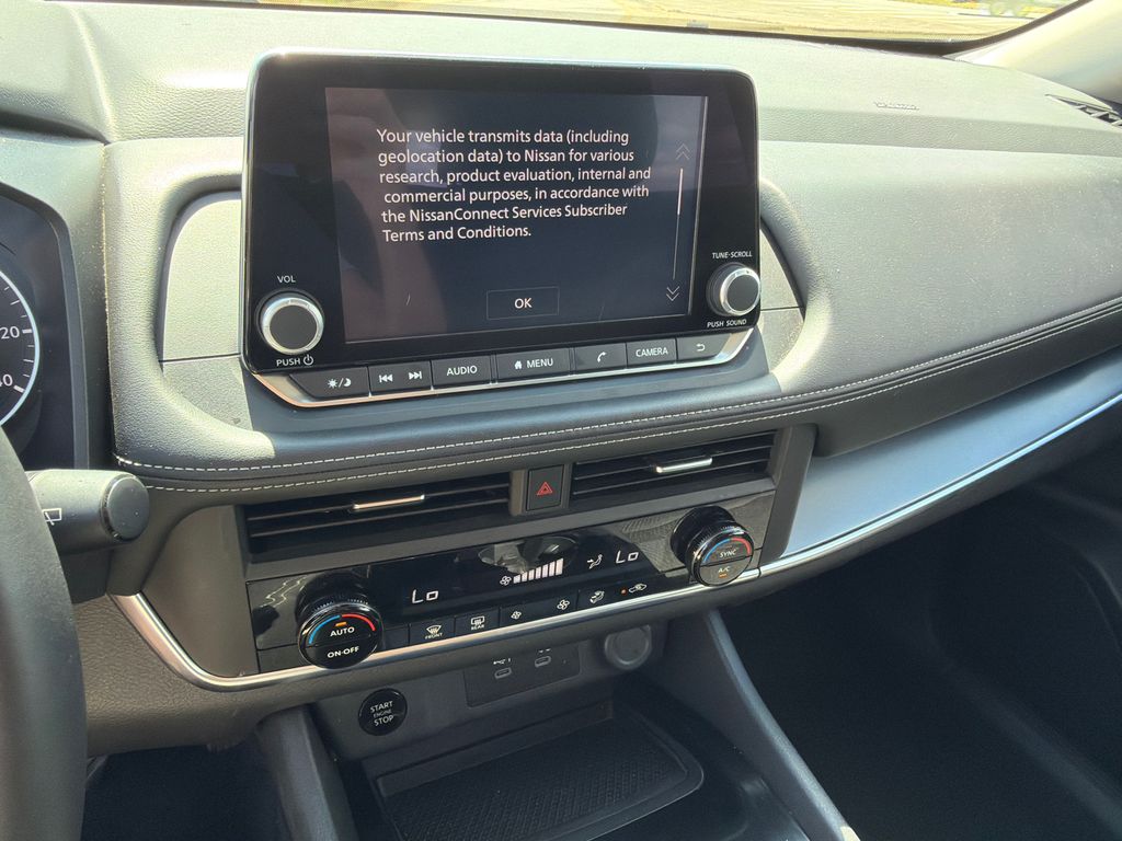 Used 2025 Black Nissan SV image 28