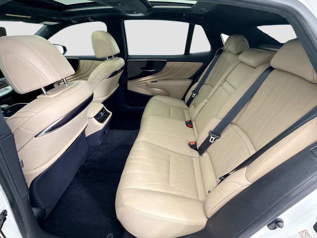 Thumbnail: 2024 Lexus LS - 19